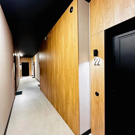 Well Garaz Parking Gratis