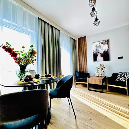 Well Garaz Parking Gratis Apartament *